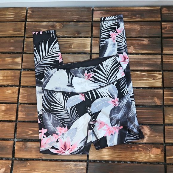 Victoria's Secret Knockout Tight Legging Palm SM - Picture 5 of 8